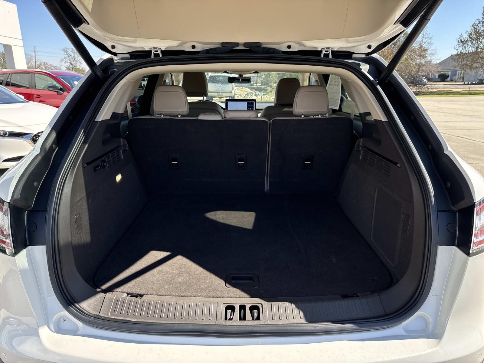 2023 Lincoln Nautilus Standard FWD