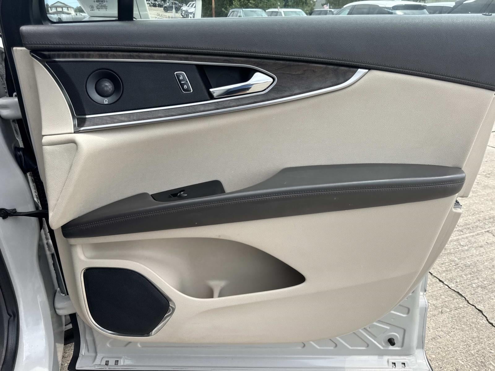 2020 Lincoln Nautilus Reserve FWD