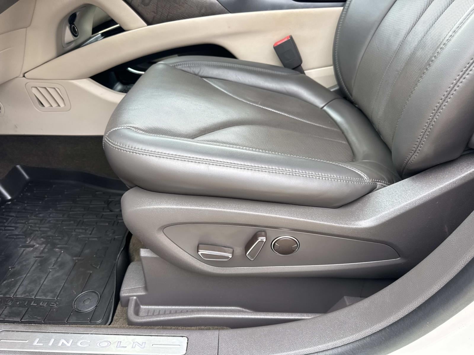 2020 Lincoln Nautilus Reserve FWD