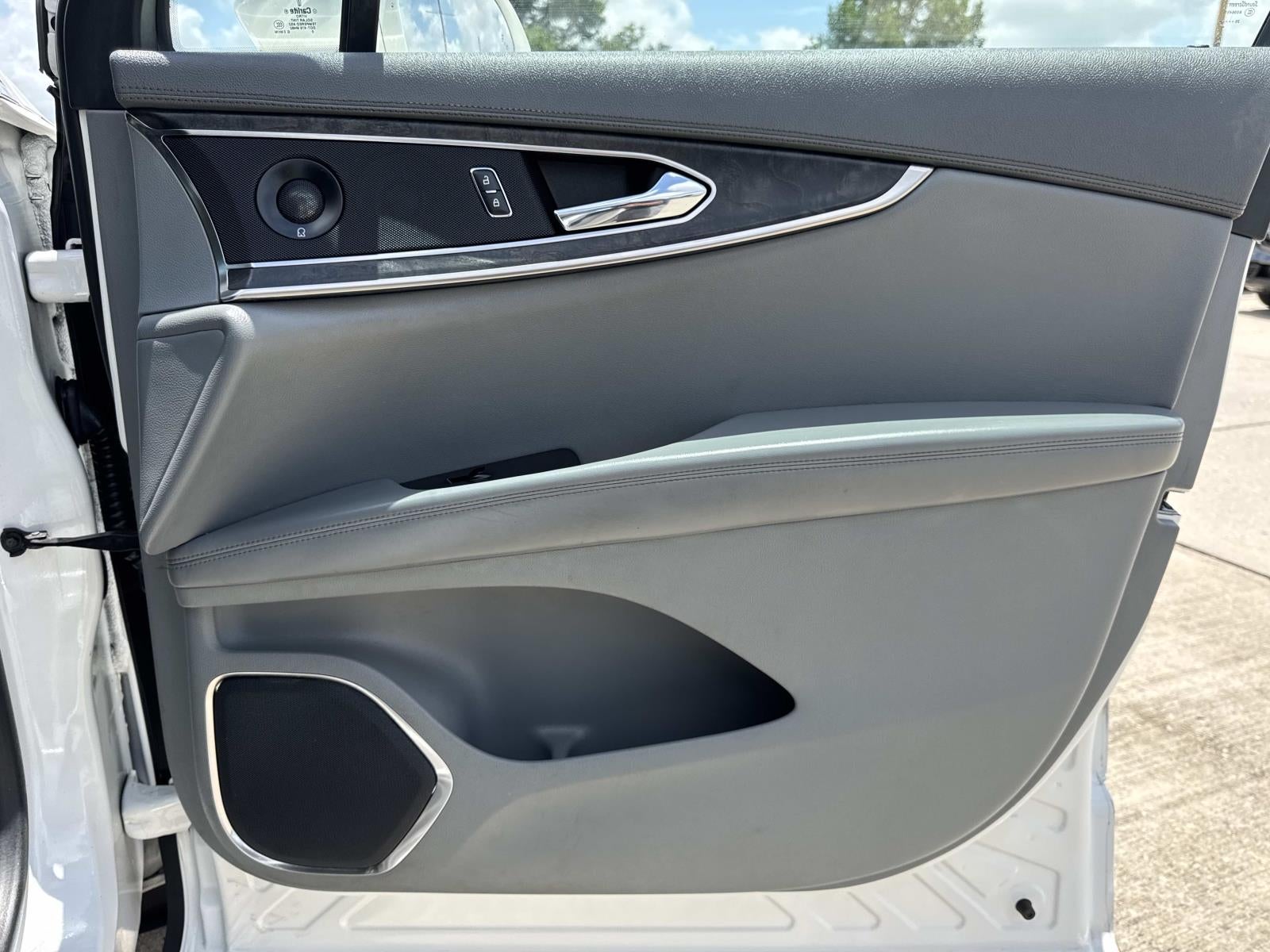2020 Lincoln Nautilus Reserve FWD