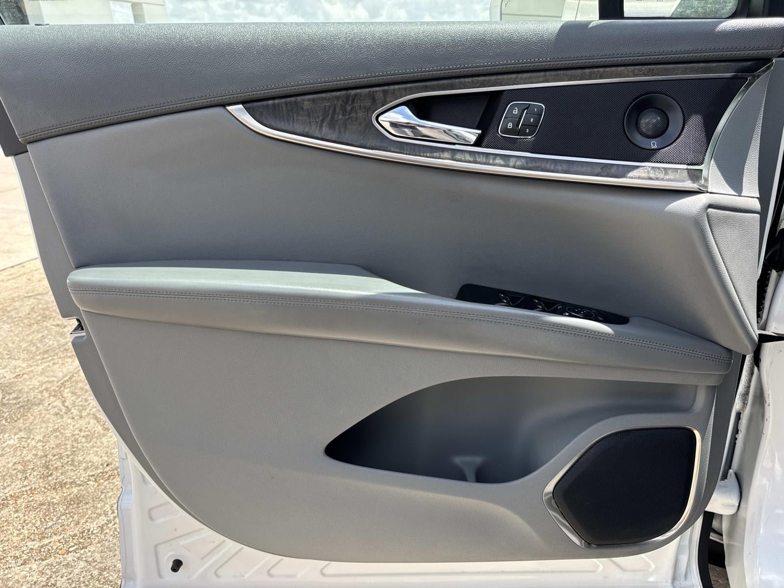 2020 Lincoln Nautilus Reserve FWD