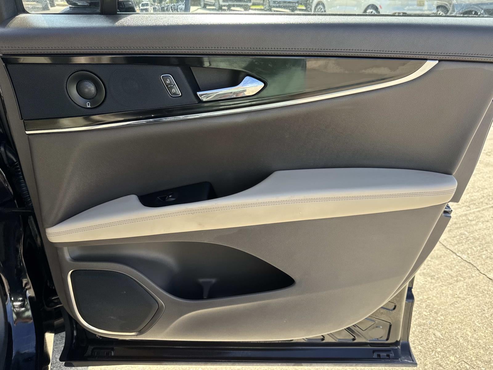 2023 Lincoln Nautilus Reserve FWD