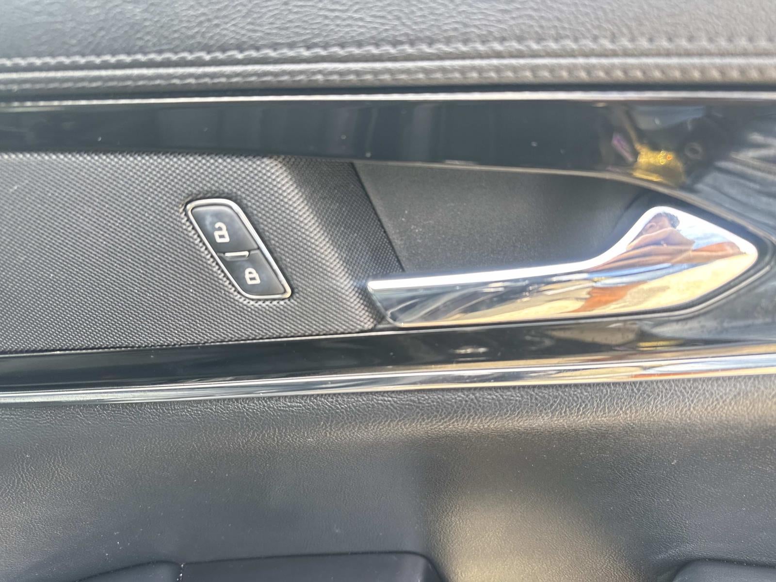 2022 Lincoln Nautilus Reserve AWD
