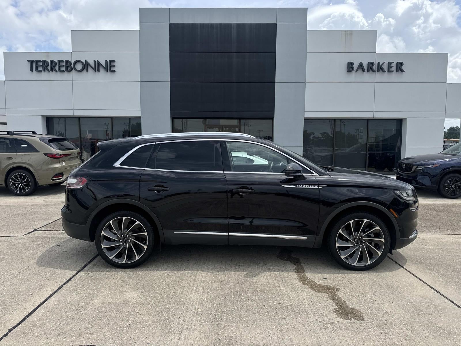 2022 Lincoln Nautilus Reserve AWD