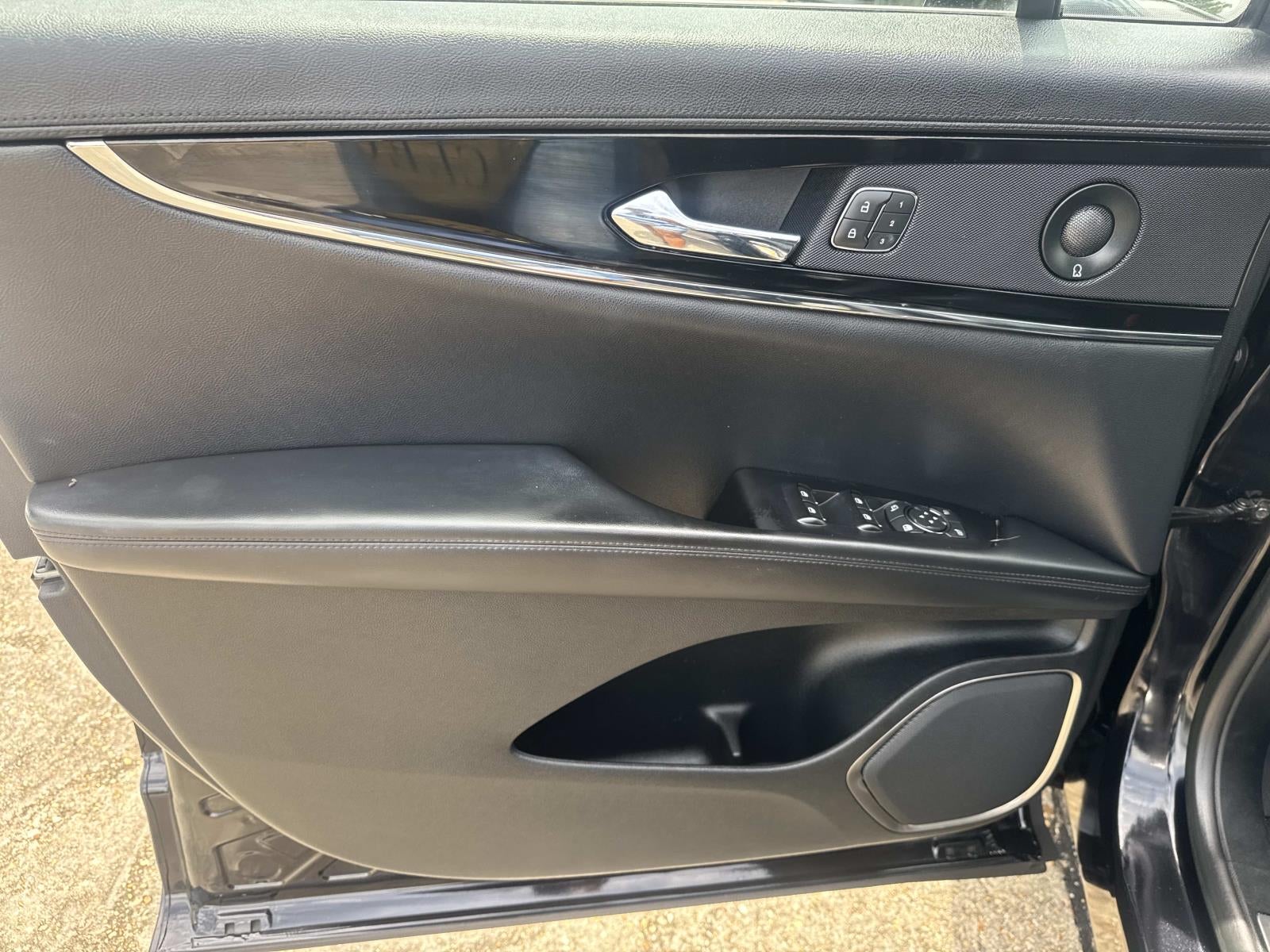 2022 Lincoln Nautilus Reserve AWD