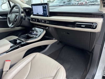 2023 Lincoln Nautilus Reserve AWD