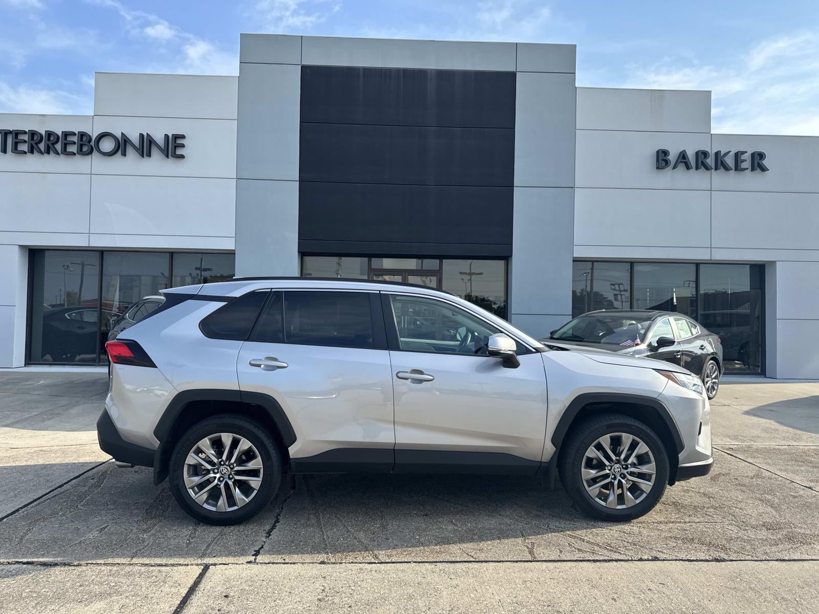 2023 Toyota RAV4 XLE Premium FWD (Natl)