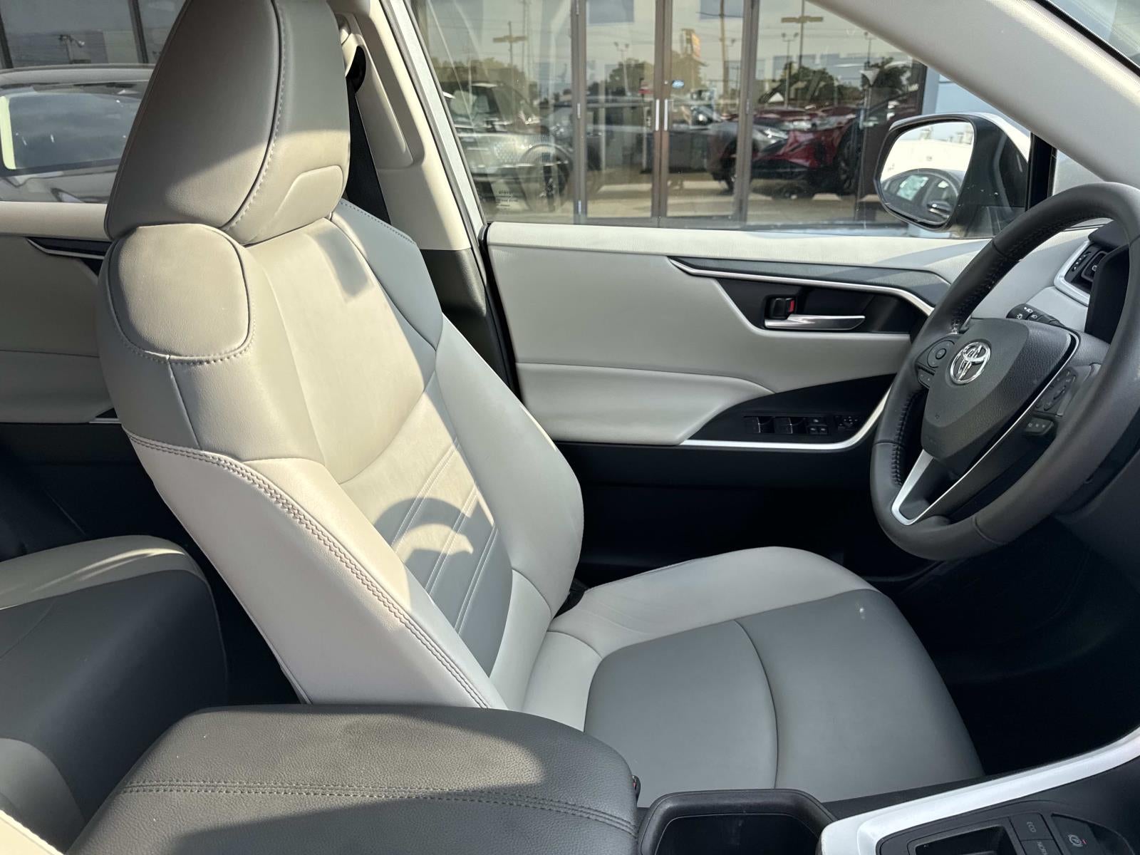 2023 Toyota RAV4 XLE Premium FWD (Natl)