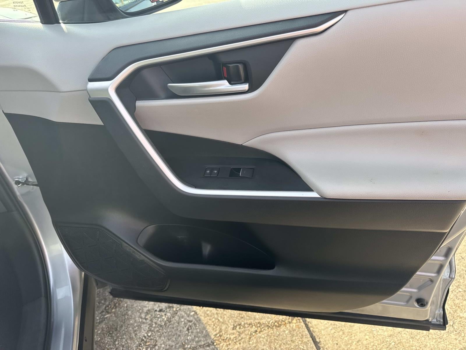 2023 Toyota RAV4 XLE Premium FWD (Natl)