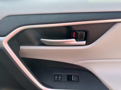 2023 Toyota RAV4 XLE Premium FWD (Natl)