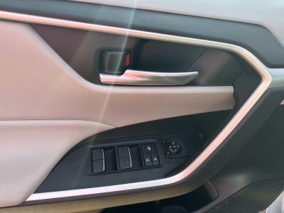 2023 Toyota RAV4 XLE Premium FWD (Natl)