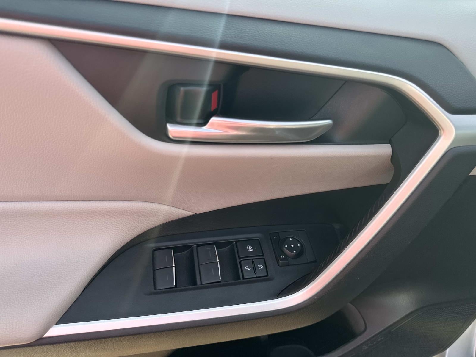 2023 Toyota RAV4 XLE Premium FWD (Natl)