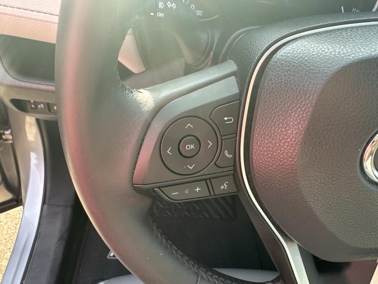 2023 Toyota RAV4 XLE Premium FWD (Natl)