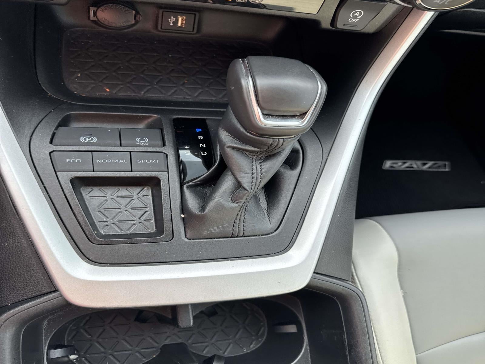 2023 Toyota RAV4 XLE Premium FWD (Natl)