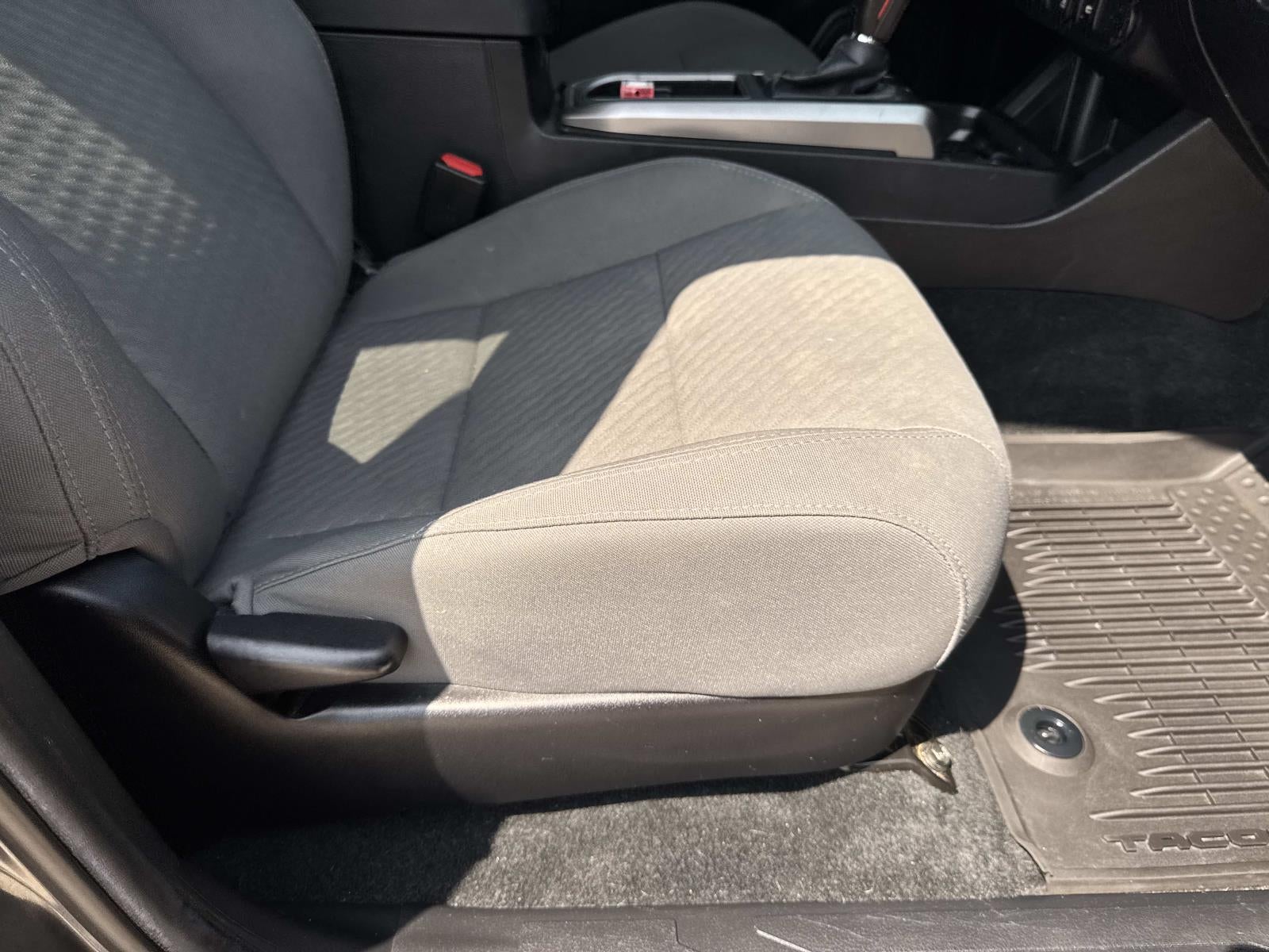 2023 Toyota Tacoma 2WD SR5 Double Cab 5' Bed V6 AT (Natl)