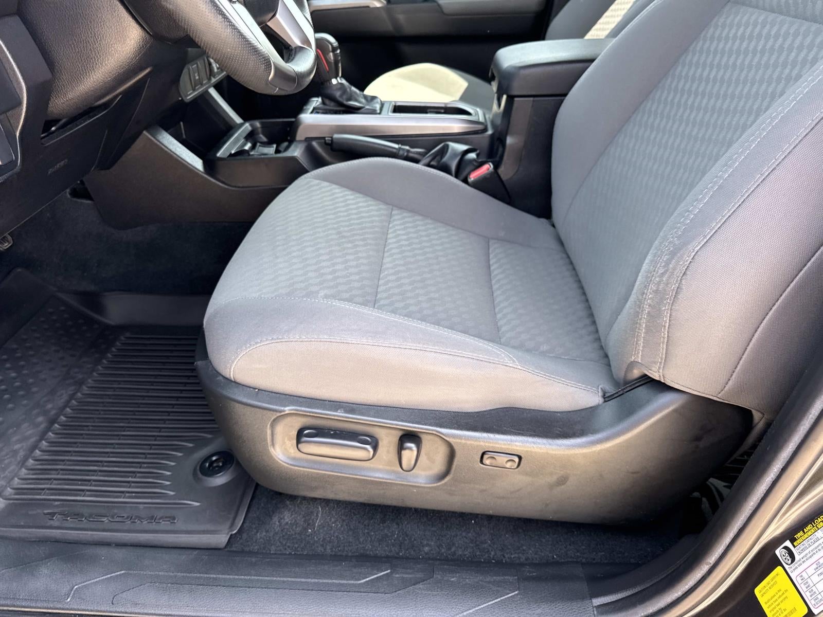 2023 Toyota Tacoma 2WD SR5 Double Cab 5' Bed V6 AT (Natl)