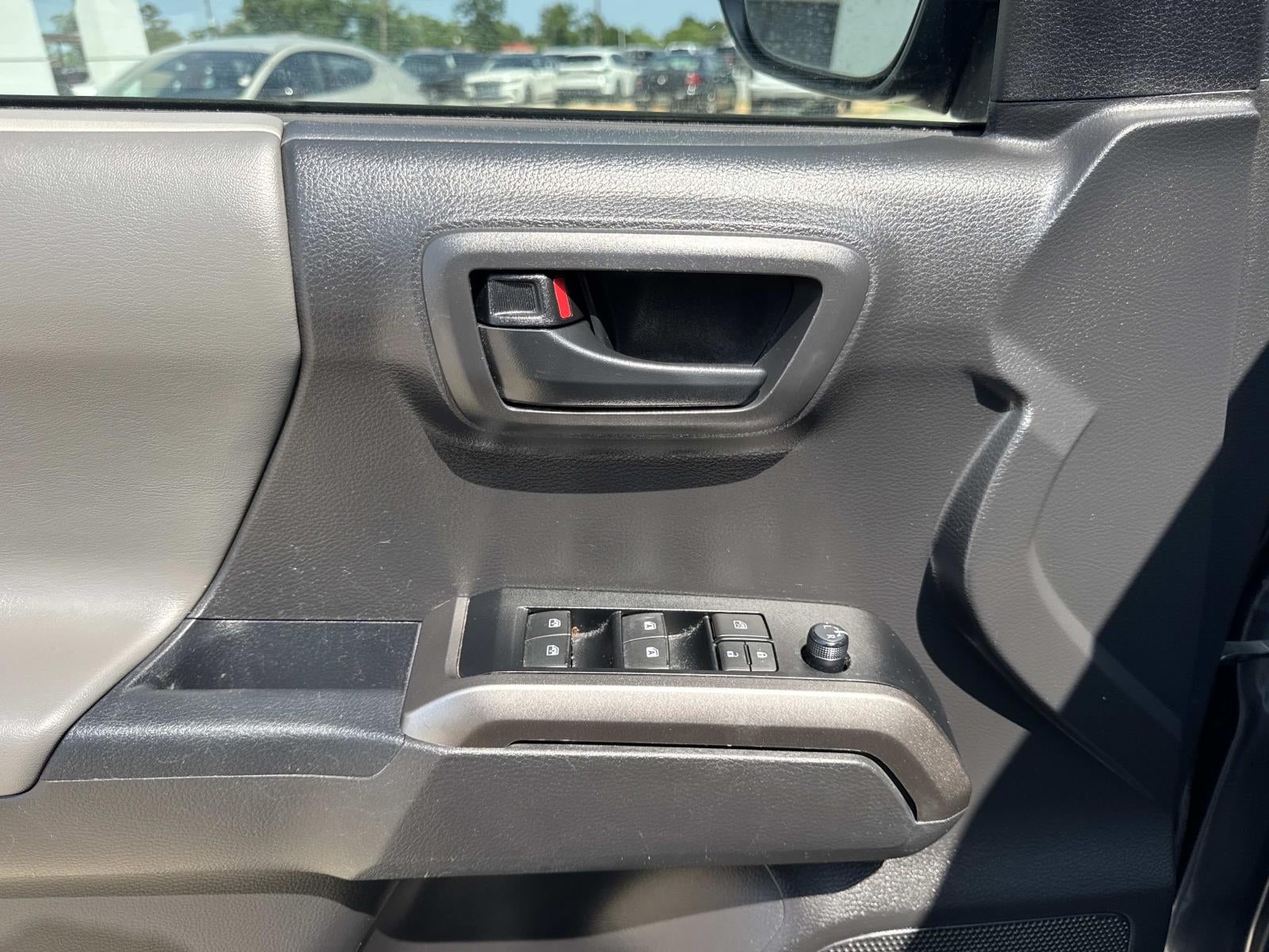 2023 Toyota Tacoma 2WD SR5 Double Cab 5' Bed V6 AT (Natl)