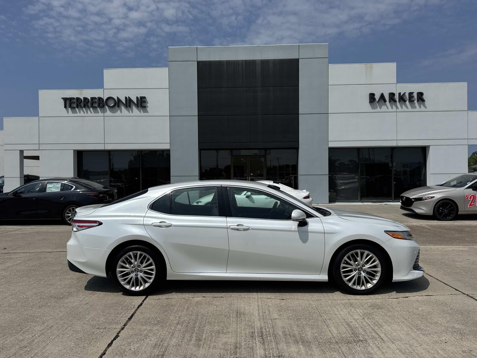 2018 Toyota Camry SE Auto (Natl)