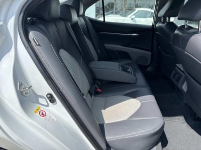 2018 Toyota Camry SE Auto (Natl)