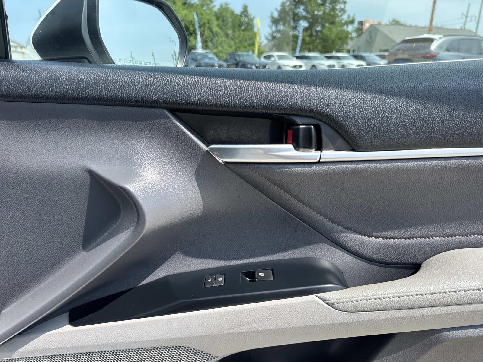 2018 Toyota Camry SE Auto (Natl)