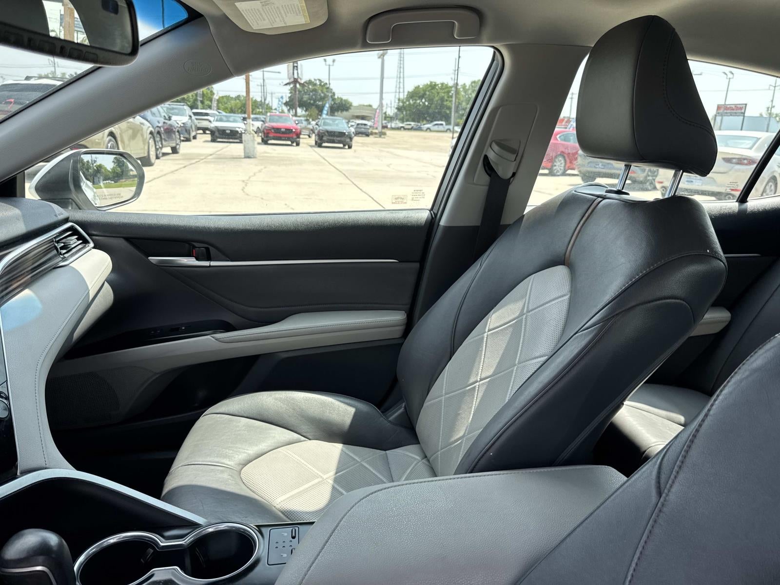 2018 Toyota Camry SE Auto (Natl)