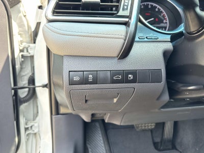 2018 Toyota Camry SE Auto (Natl)