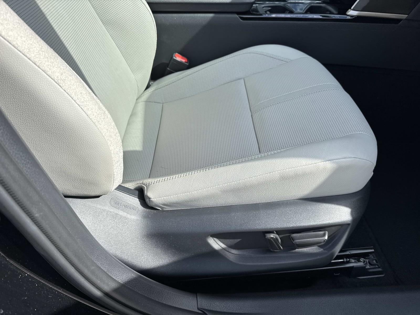 2025 Toyota Camry XSE (Natl)