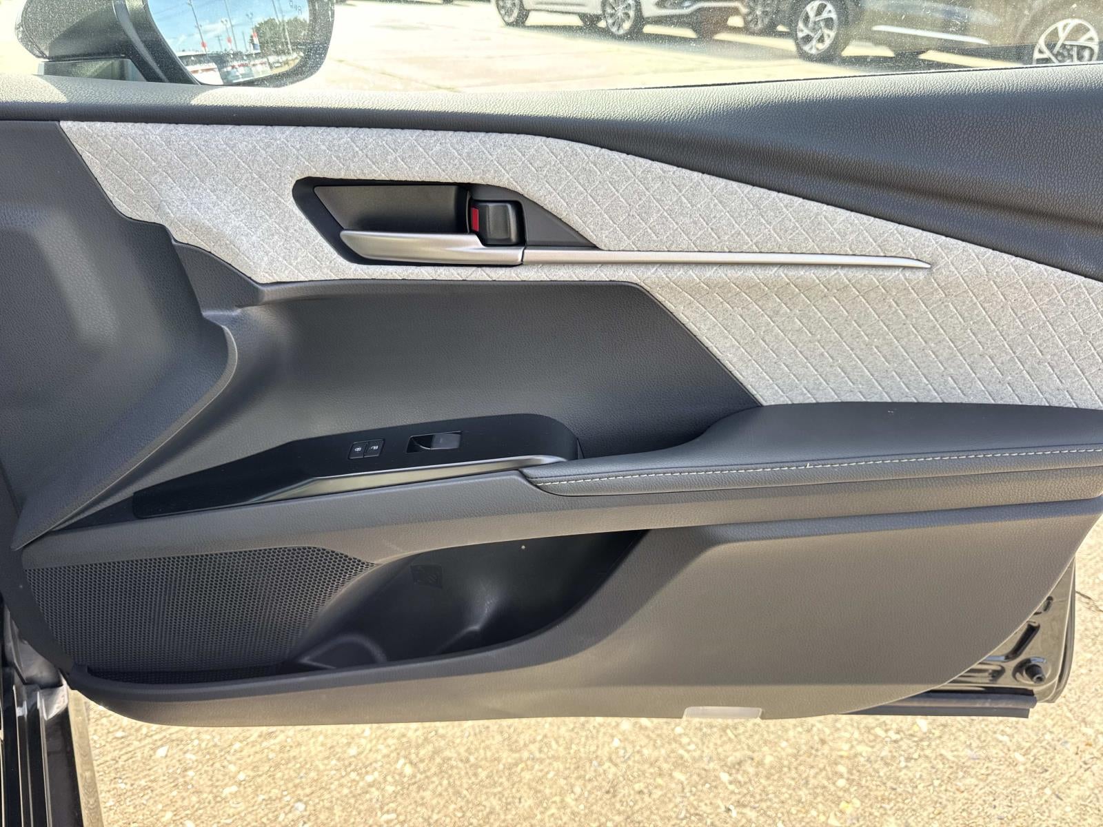 2025 Toyota Camry XSE (Natl)