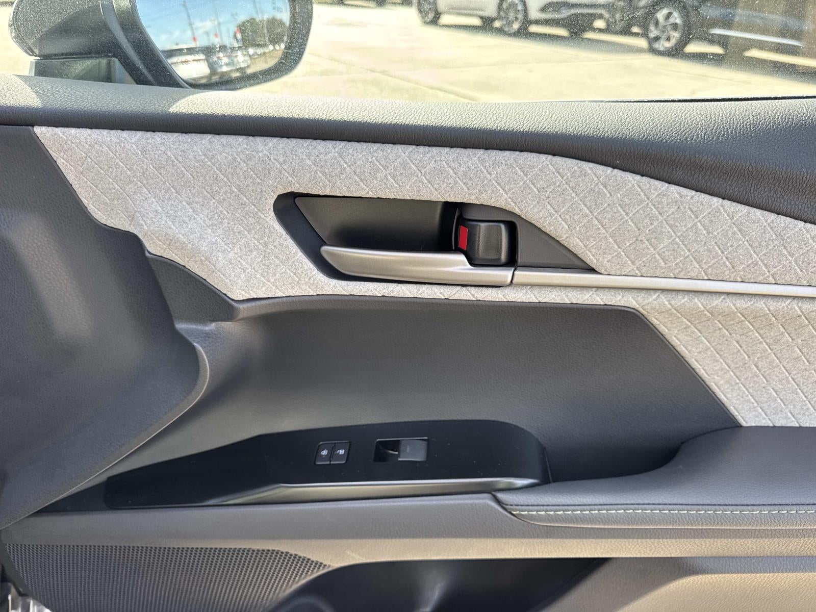 2025 Toyota Camry XSE (Natl)