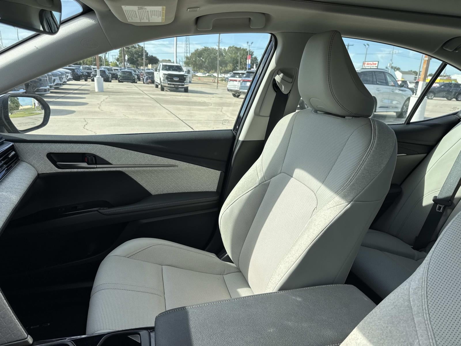 2025 Toyota Camry XSE (Natl)