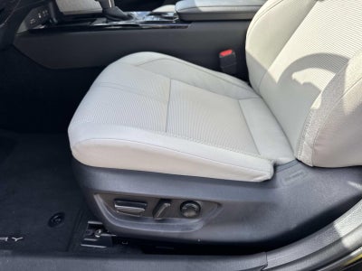2025 Toyota Camry XSE (Natl)