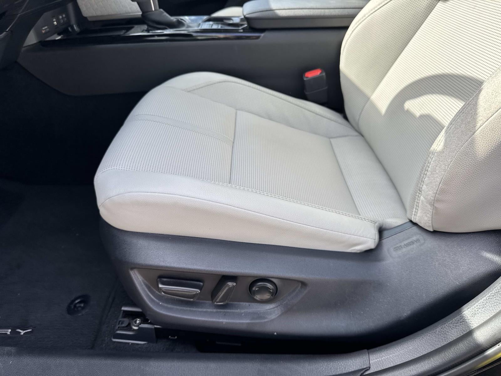 2025 Toyota Camry XSE (Natl)