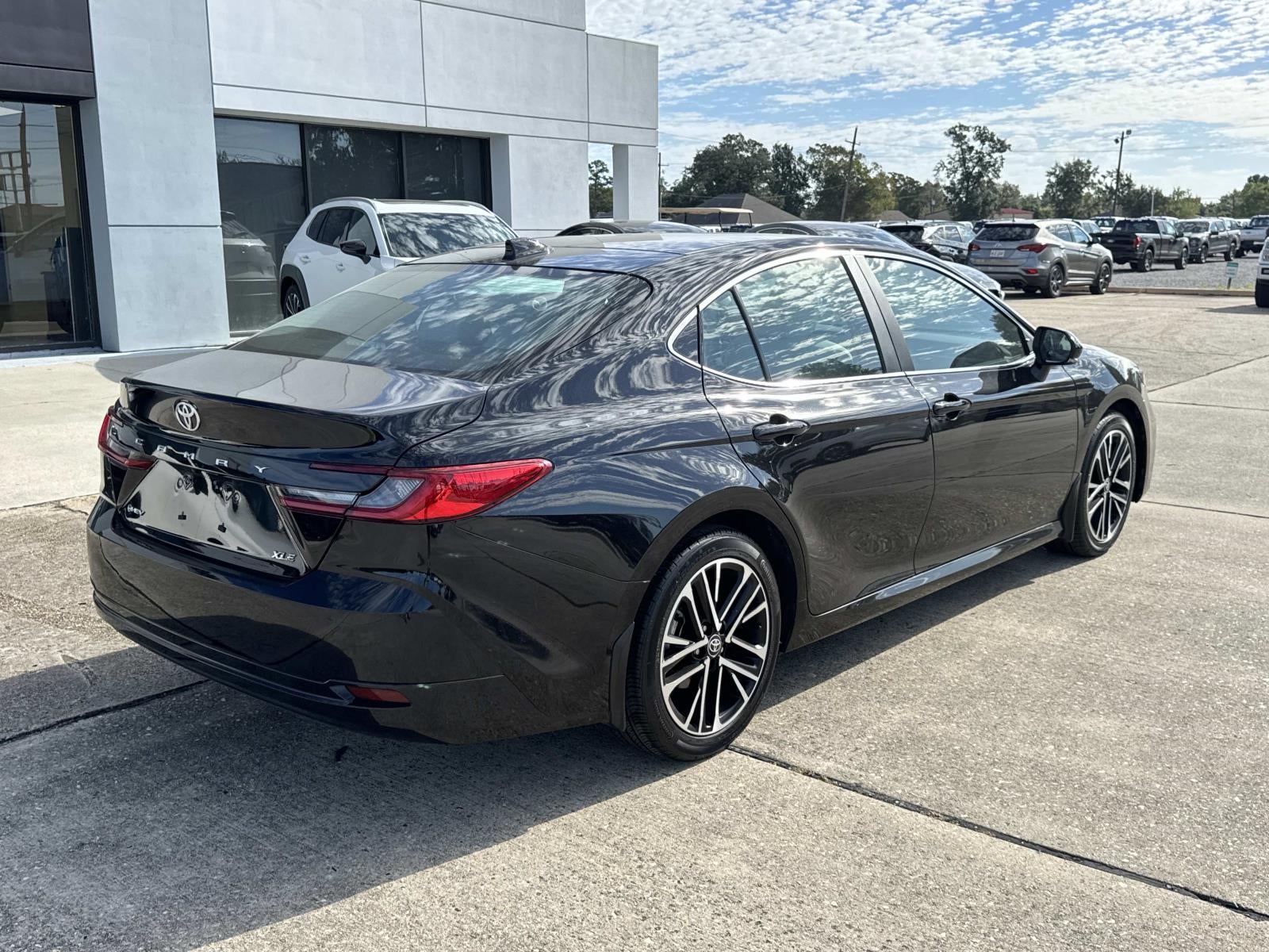 2025 Toyota Camry XSE (Natl)