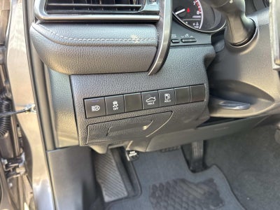 2024 Toyota Camry SE Auto (Natl)