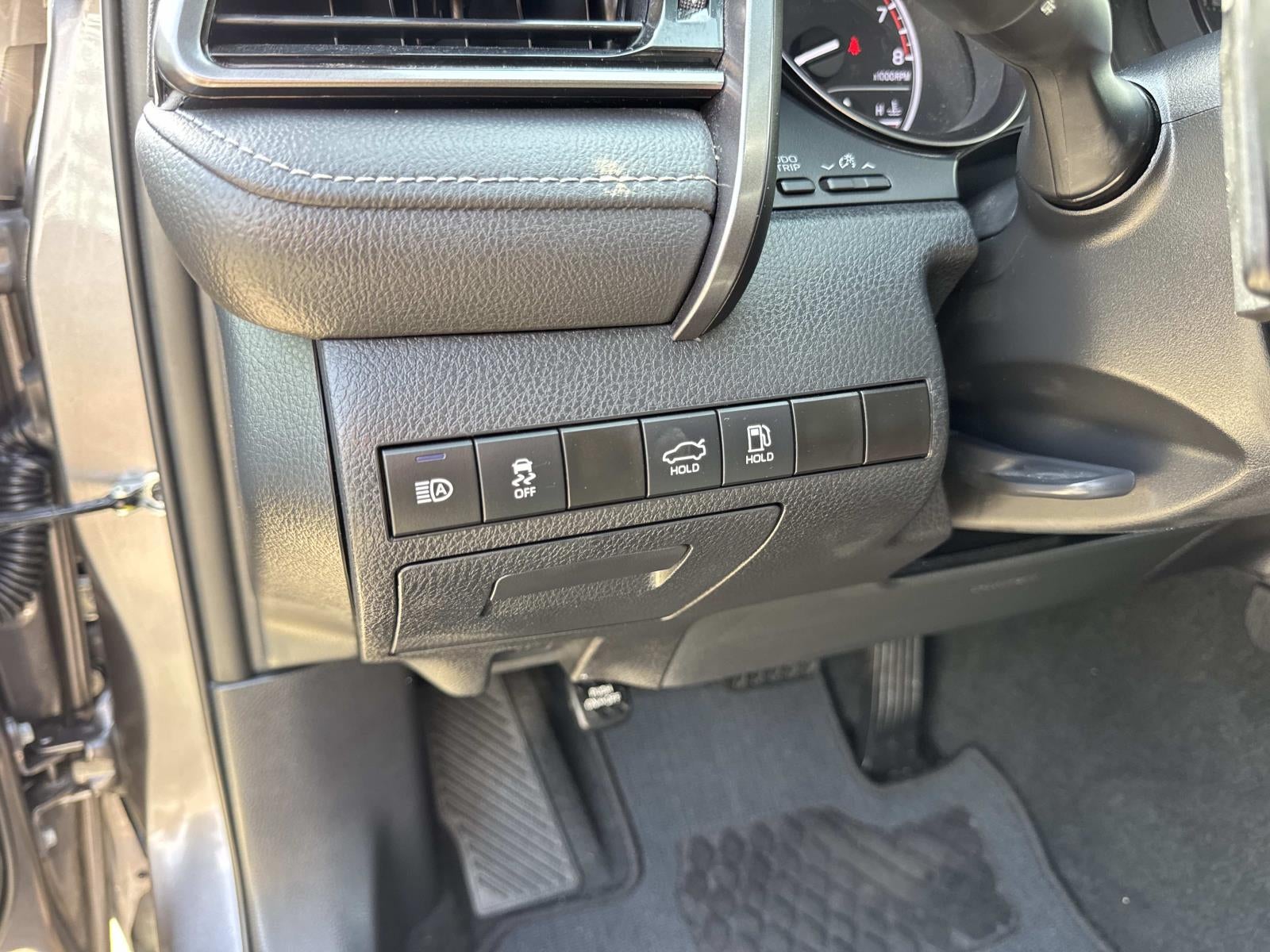 2024 Toyota Camry SE Auto (Natl)