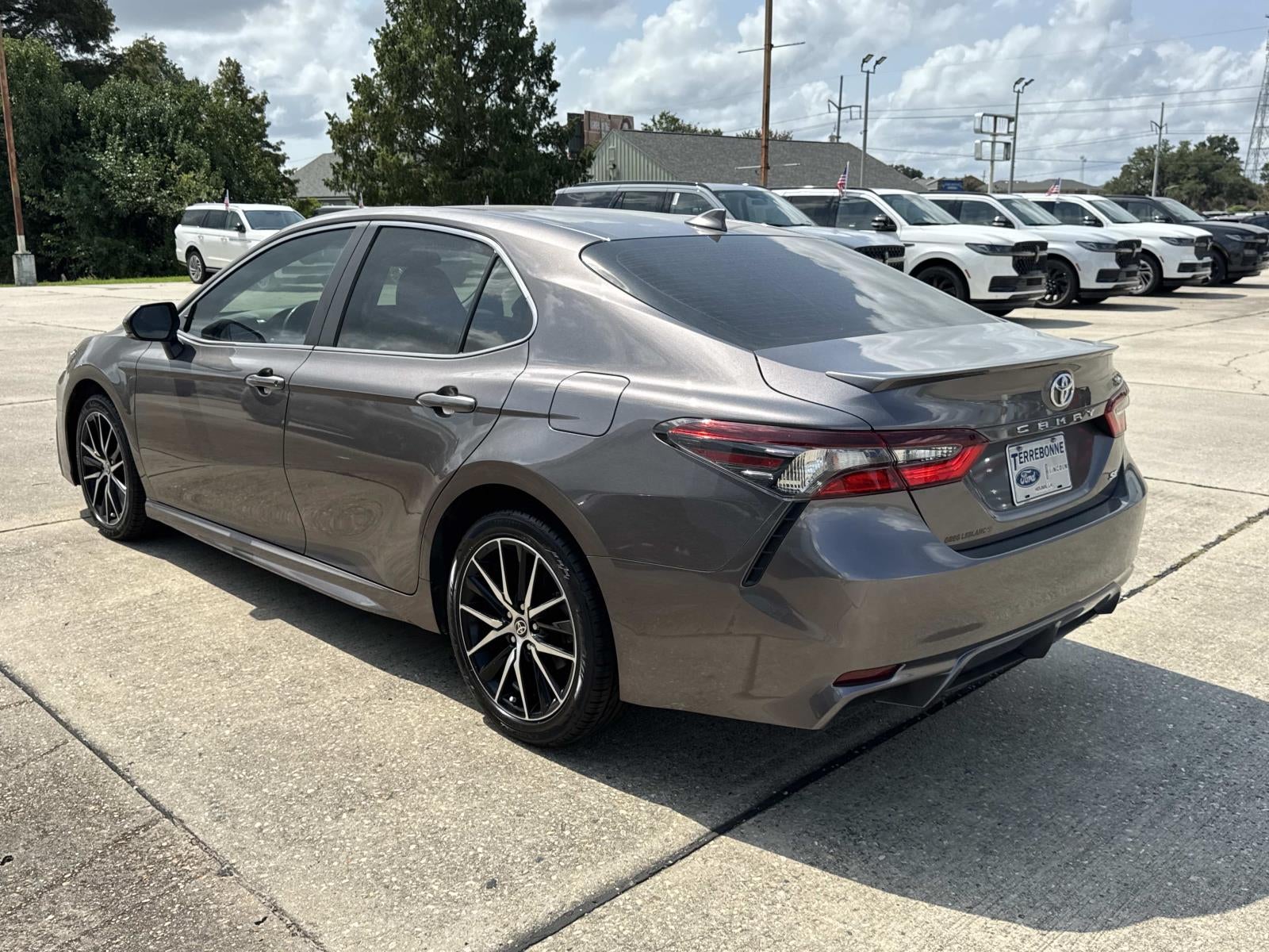 2024 Toyota Camry SE Auto (Natl)