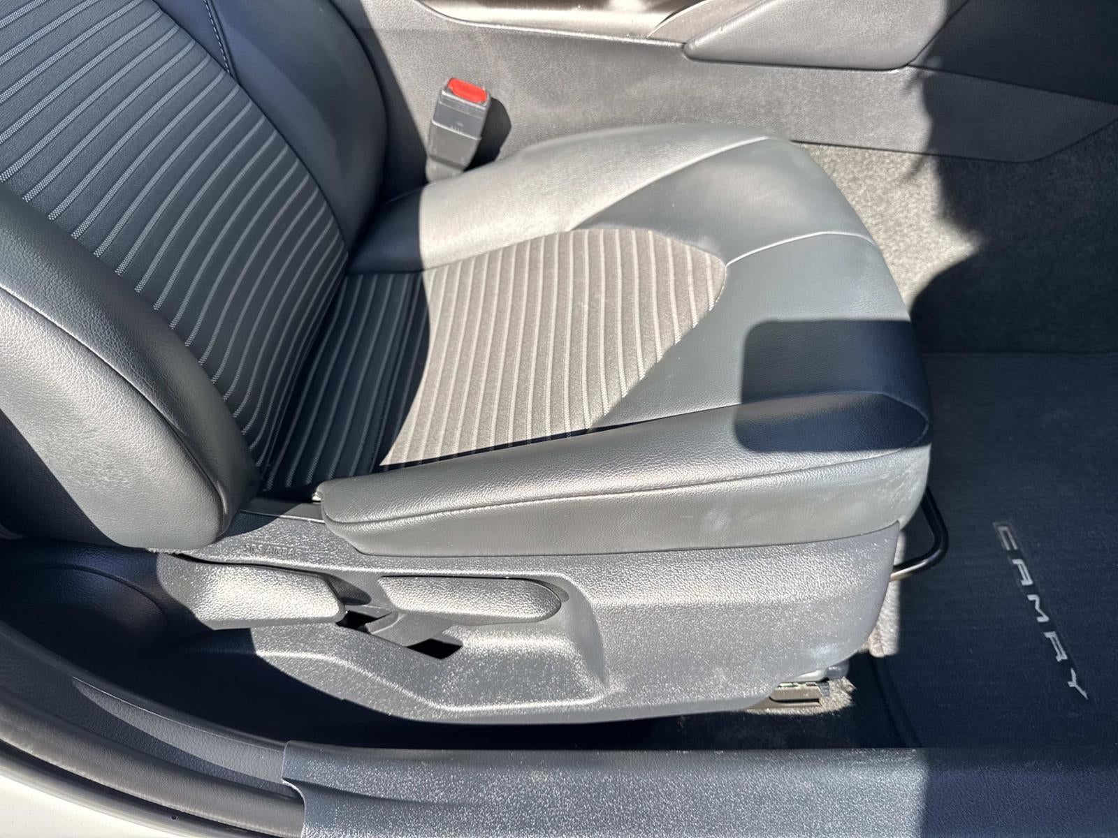 2023 Toyota Camry SE Nightshade Auto (Natl)