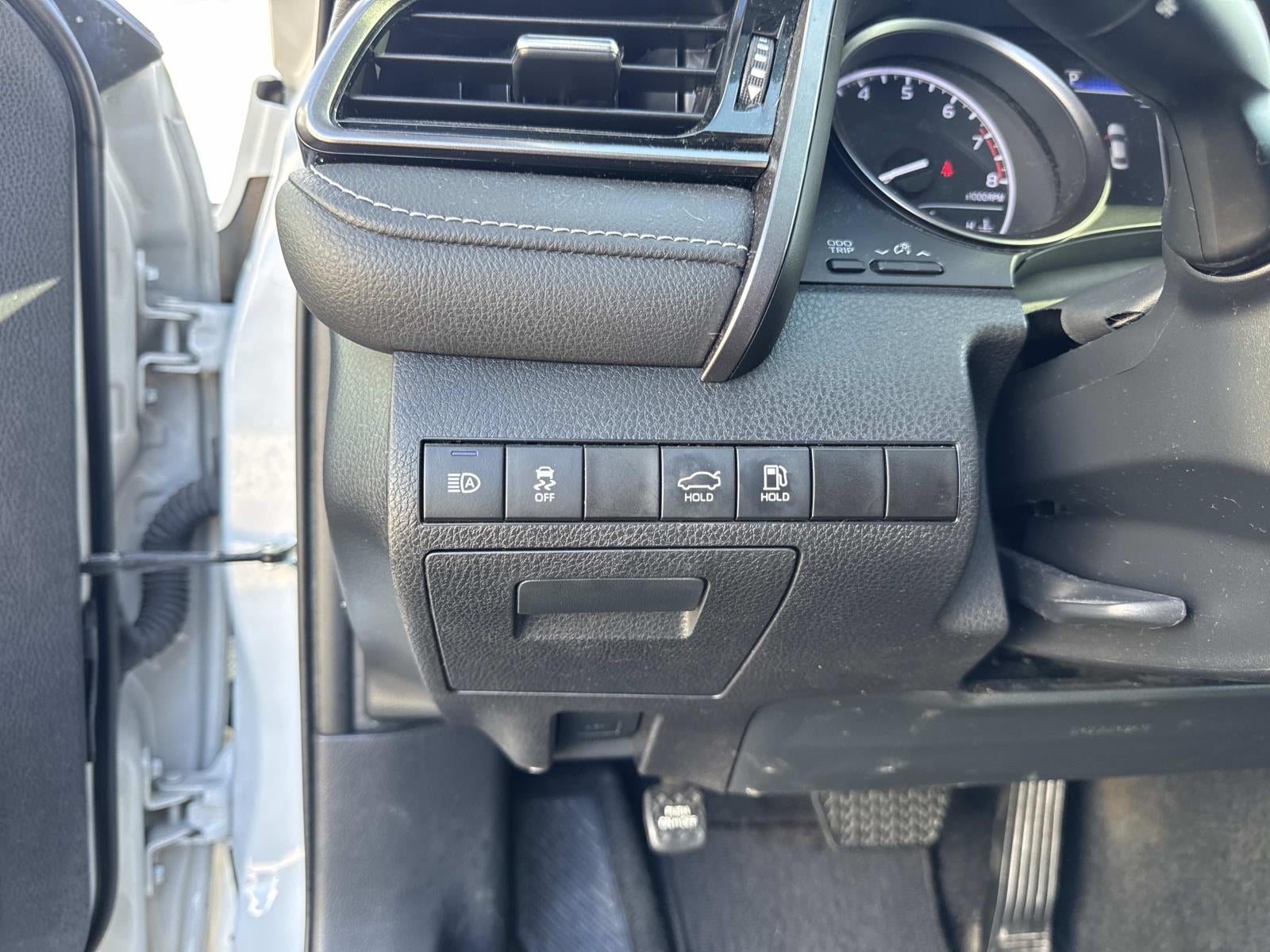 2023 Toyota Camry SE Nightshade Auto (Natl)