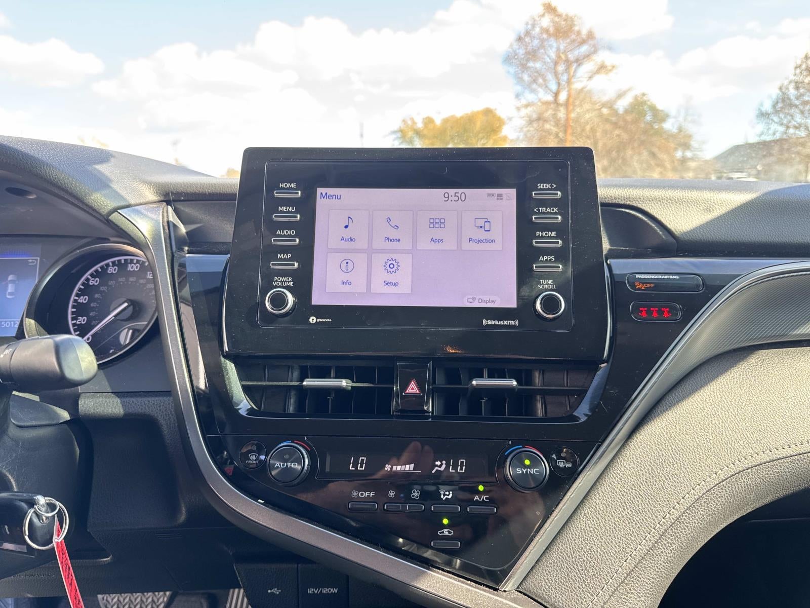 2023 Toyota Camry SE Nightshade Auto (Natl)