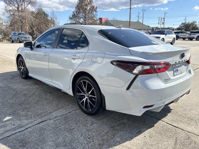 2023 Toyota Camry SE Nightshade Auto (Natl)