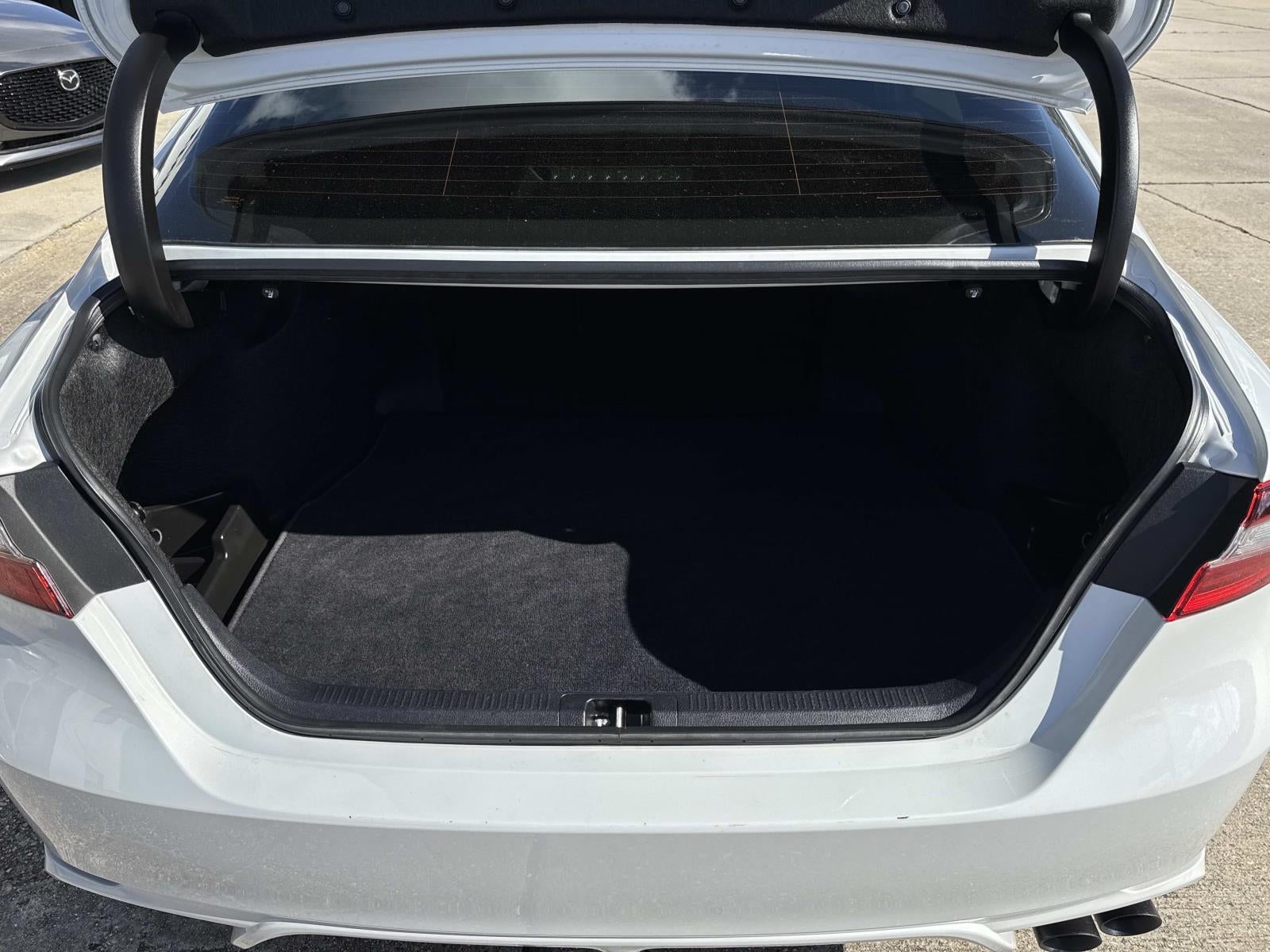 2023 Toyota Camry SE Nightshade Auto (Natl)