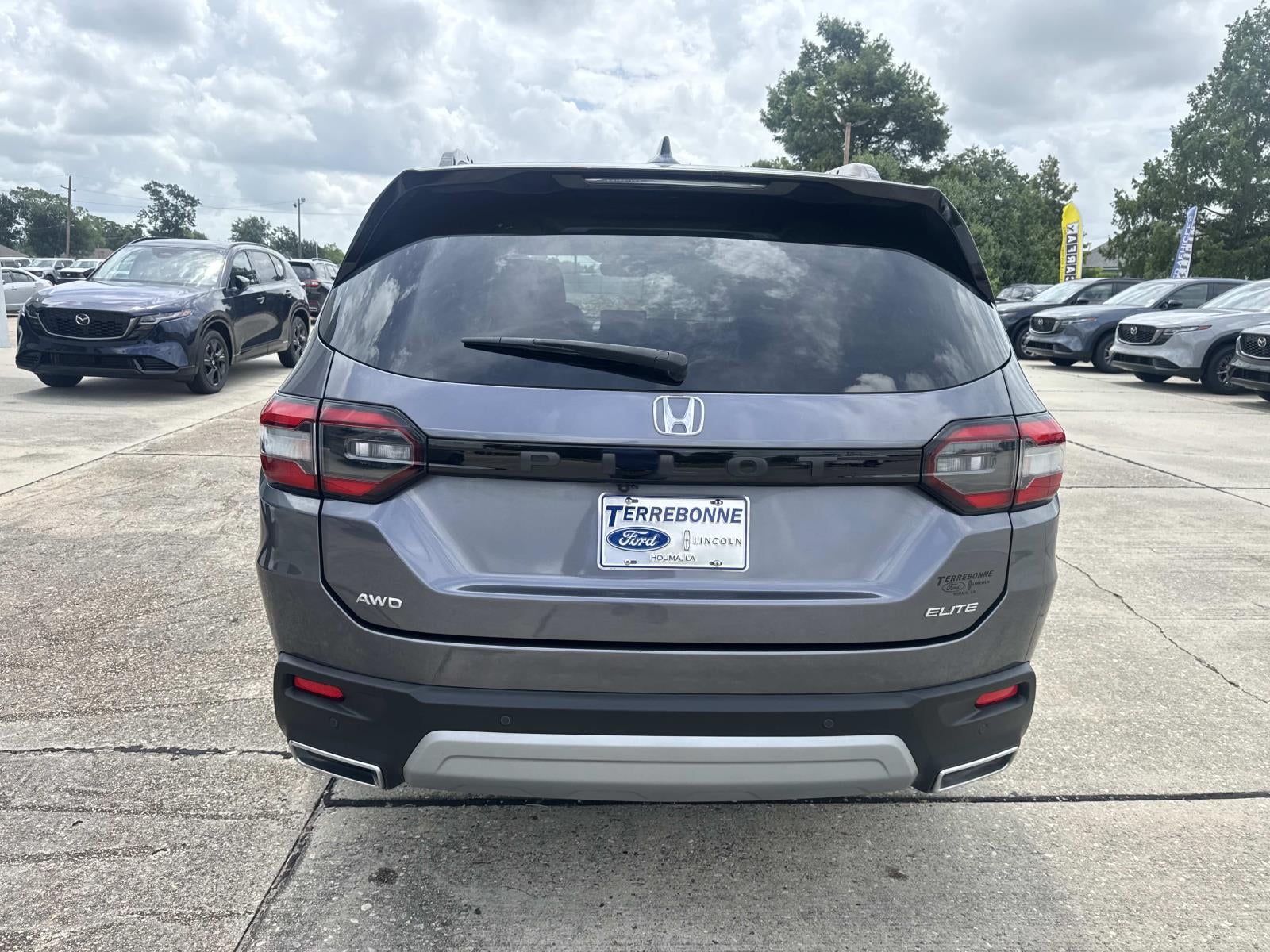 2023 Honda Pilot Elite AWD