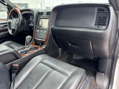 2015 Lincoln Navigator 2WD 4dr