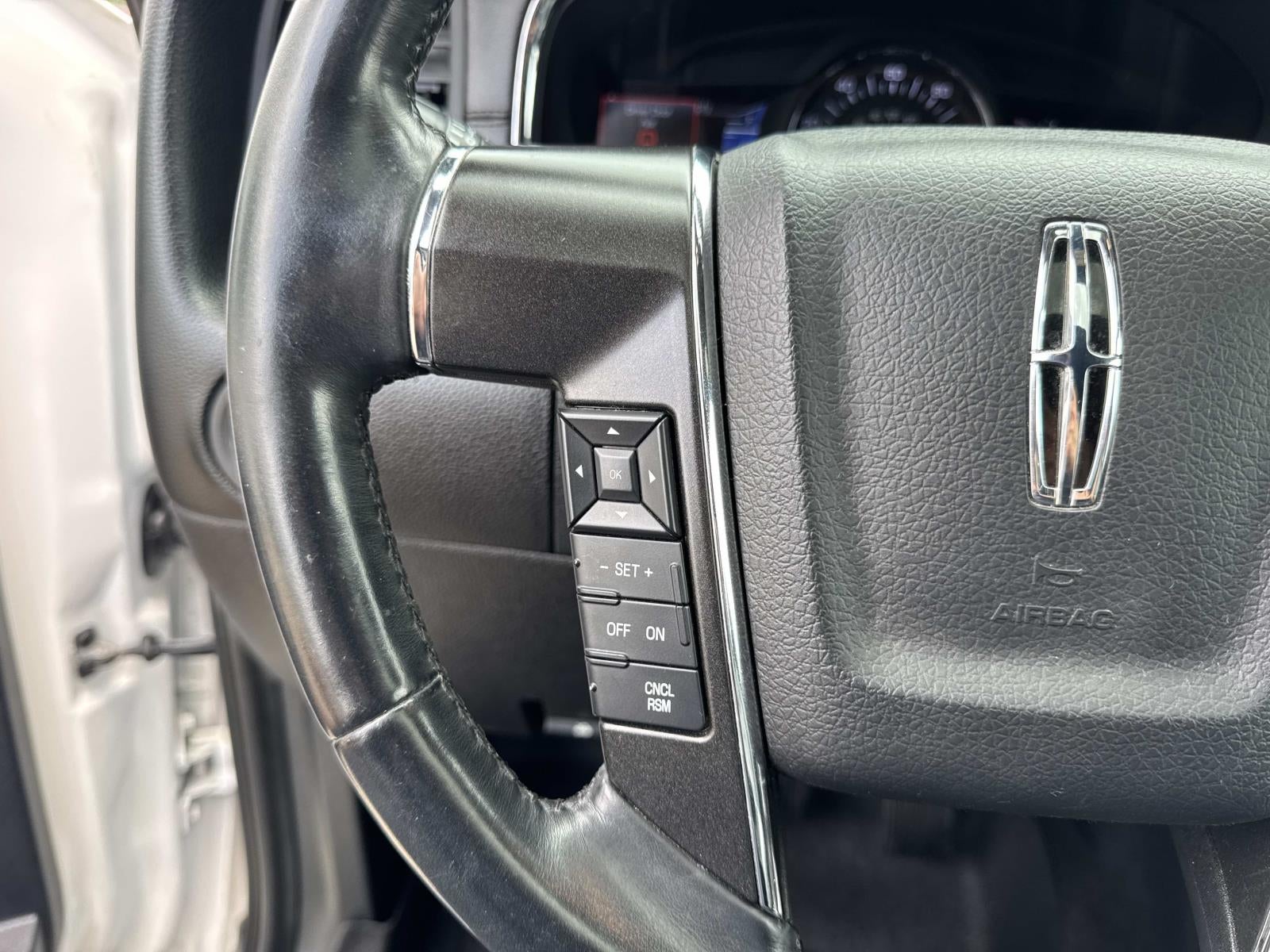 2015 Lincoln Navigator 2WD 4dr