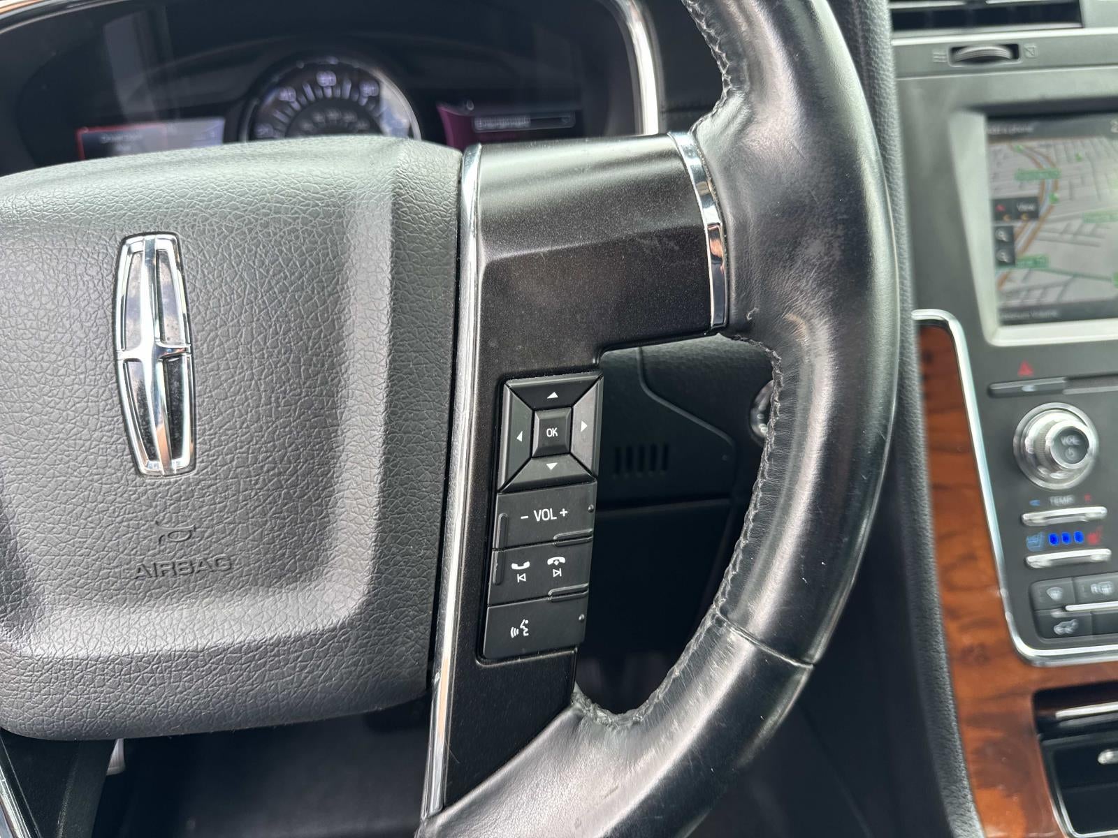 2015 Lincoln Navigator 2WD 4dr