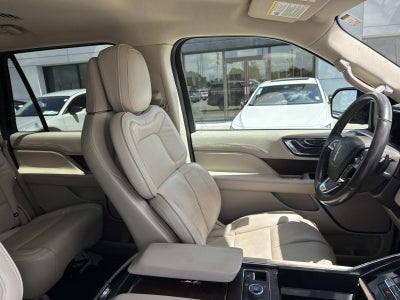 2019 Lincoln Navigator Select 4x2