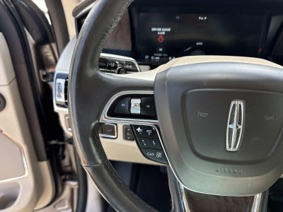2019 Lincoln Navigator Select 4x2