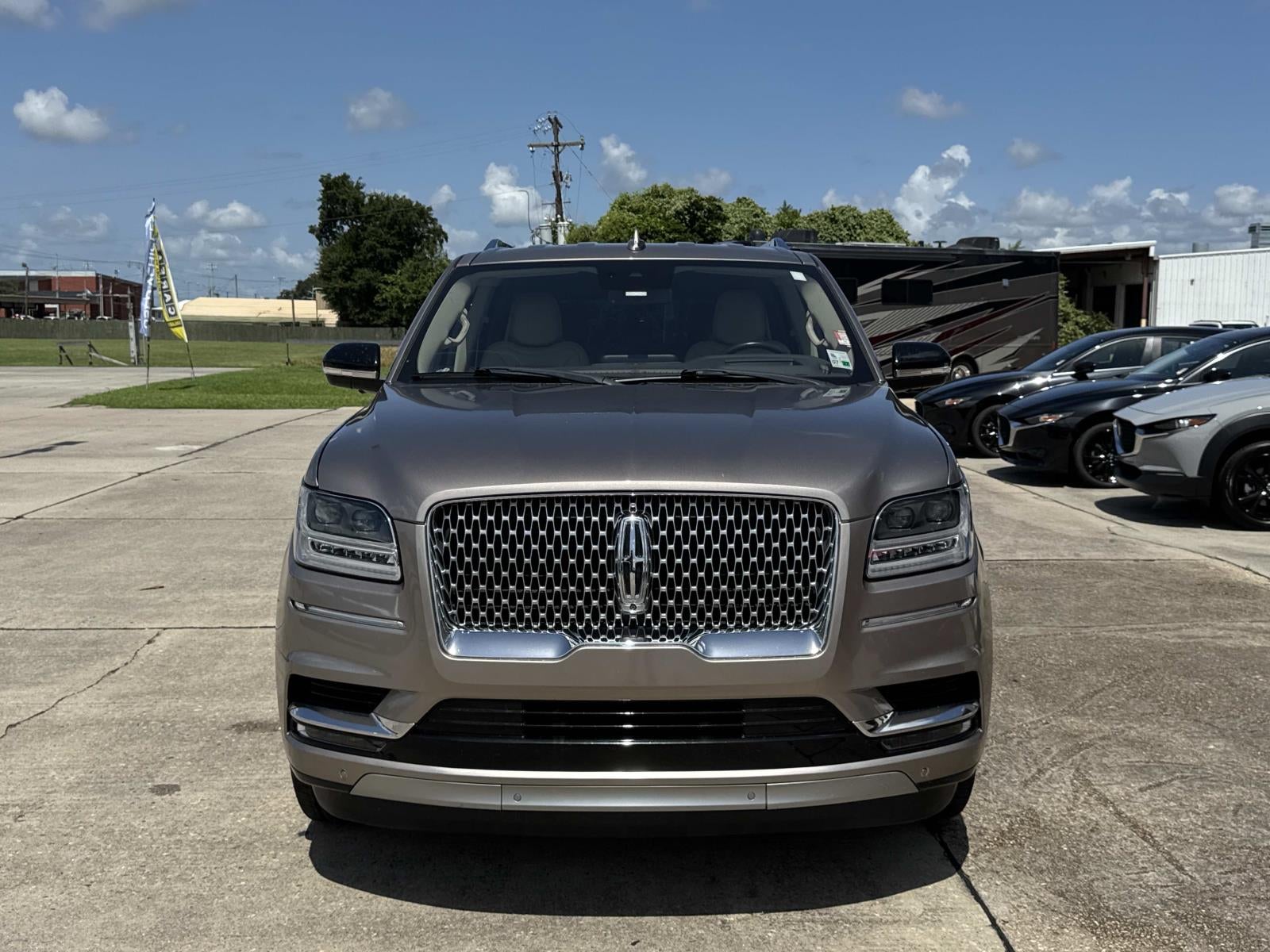 2019 Lincoln Navigator Select 4x2