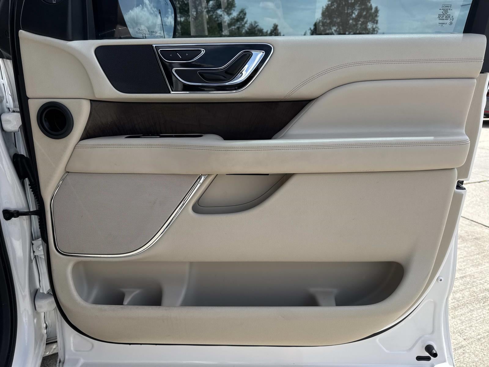 2019 Lincoln Navigator L Select 4x2