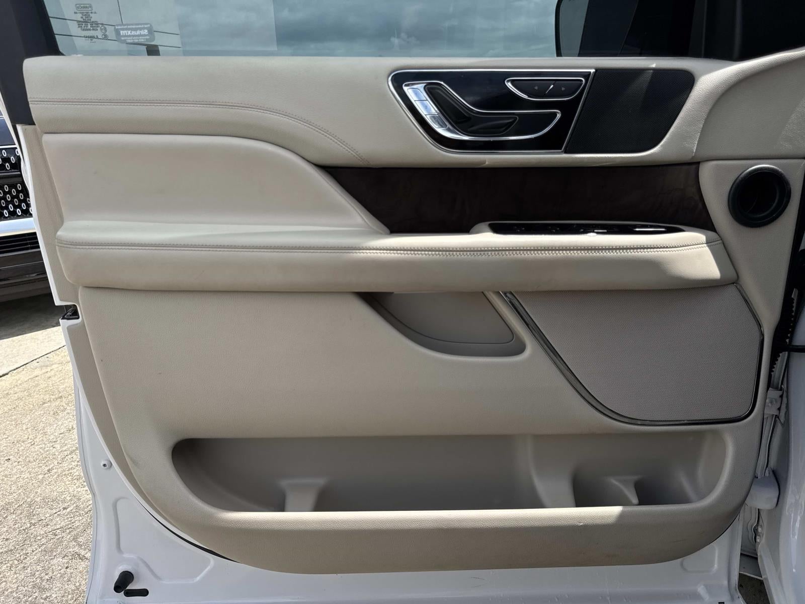 2019 Lincoln Navigator L Select 4x2